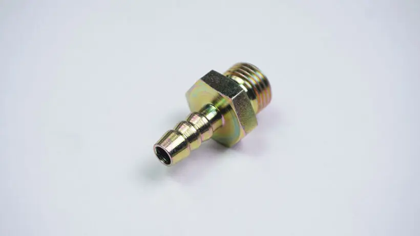 Hose fitting 1/4M D.5-7.5
