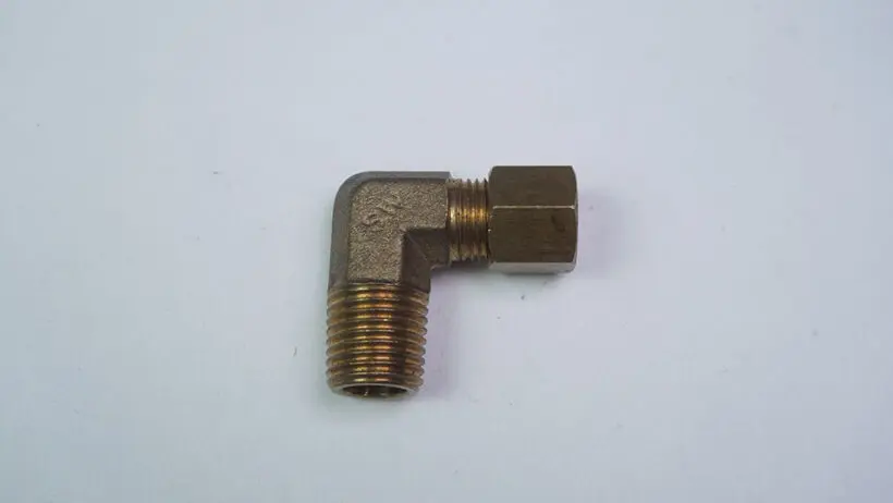 Joint Nipple Elbow PF1/4 in [D.6.35]