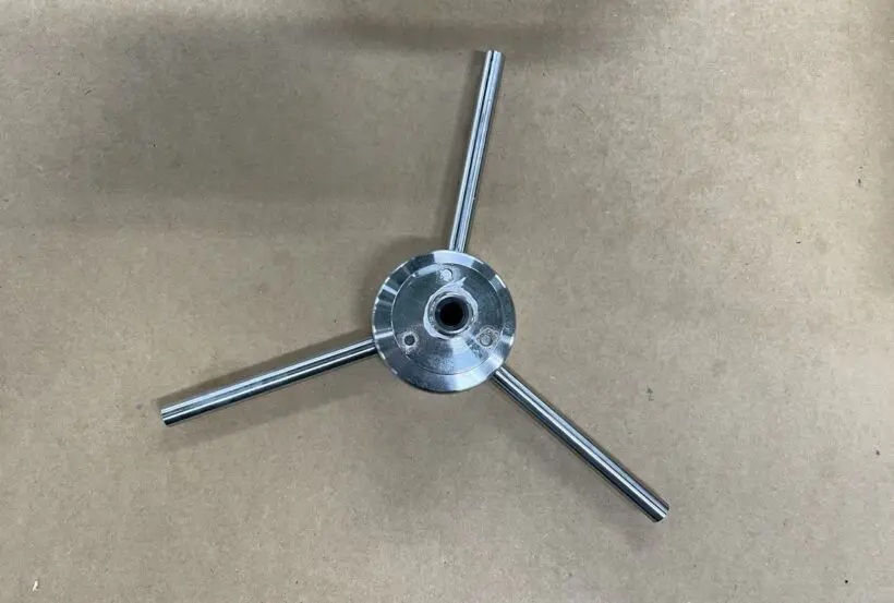 Spinning nozzle assembly