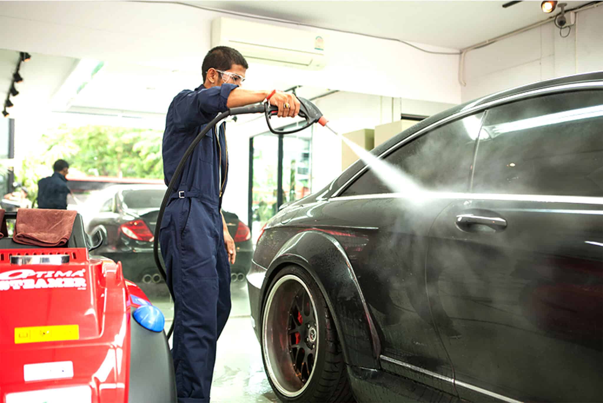 Car Exterior Cleaning with Steam Vapour 